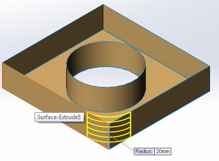 Yüzeyleri birleģtirilmemiģ örnek ġekil 1.40: Fillet surface örnekleri Yüzeyler arası yuvarlatma (face fillet) Yüzeyleri birleģtirilmiģ örnek Yüzeyler arasında yuvarlatma iģlemleri için kullanılır.