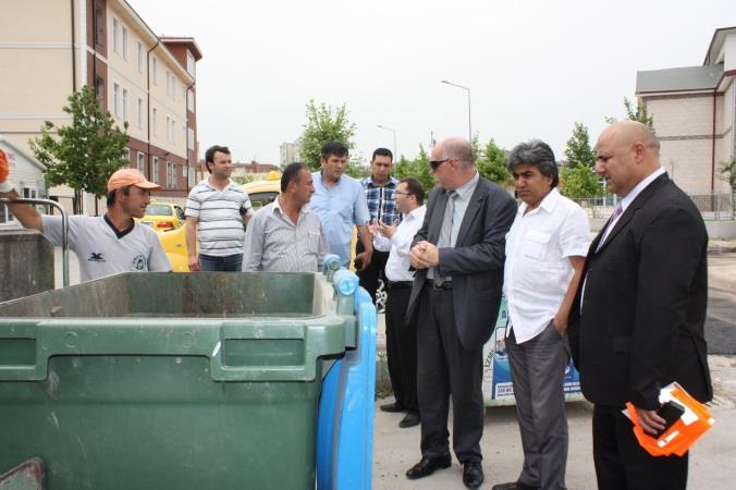 Üç günlük eğitim sonunda sertifikalarını alan Mısırlı bürokratlar, İZAYDAŞ ın