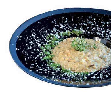 Risotto ve Makarnalar Porçini Mantarlı Risotto 32 Arborio pirinci, sotelenmiş Porçini mantaro sosu ve kızarmış kremalı ıspanak topları ile 38 Deniz Mahsullü Risotto Arborio pirinci, kuru domates