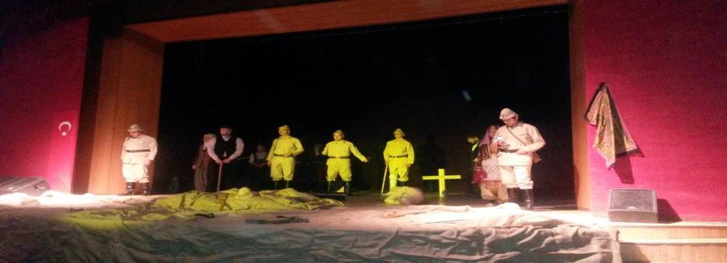 Çanakkale Tiyatrosu Düzenlendi 22 Mart 2015 tarihinde Ufuk CENGİZ tarafından Vatan Sevdası adlı tiyatro gösterimi İl Kültür Müdürlüğü Konferans salonunda düzenlenmiştir.