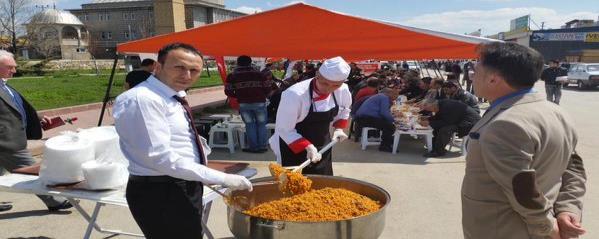 Sanayi Esnafına Ahi Pilavı Dağıtıldı 17.04.