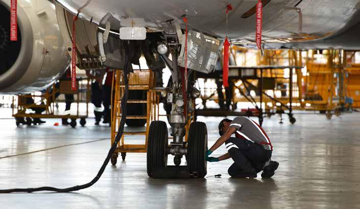 HANGARLAR ÜS BAKIM VE HAT BAKIM KABiLiYETLERi ANKARA ESENBOĞA HAVALİMANI KABİLİYET LİSTESİ Uçak Üreticisi Uçak Tipi Üs Bakım Hat Bakım Airbus Airbus A300 Airbus A310 Airbus A319 / A320 / A321 Airbus