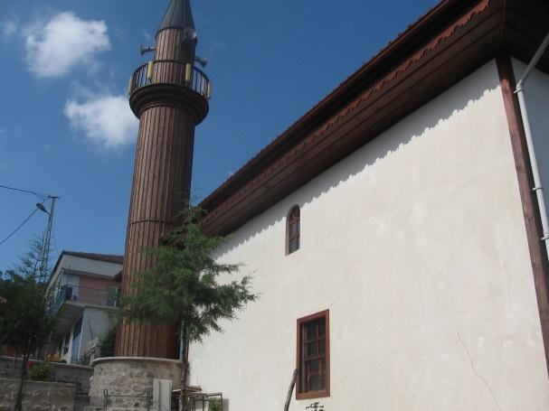 Camii doğu cepheden