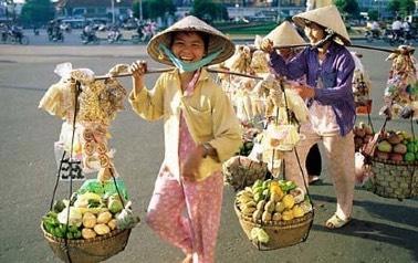 Vietnam, Dünya nın 7 doğal harikasından bir olan Ha Long Bay i ve yüzyıllara dayanan