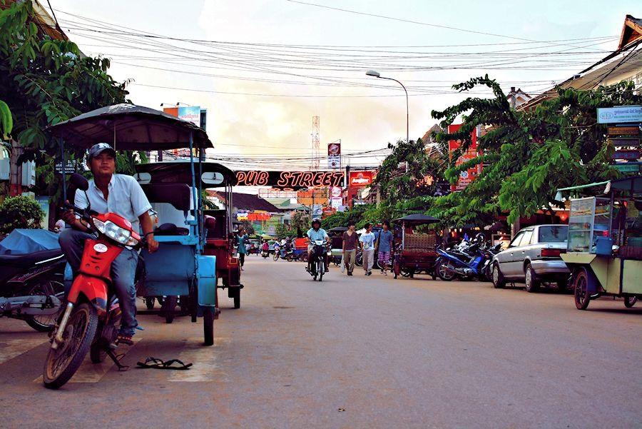 6. GÜN 1 Şubat 2018 SIEM REAP > HANOI Bugün Hanoi uçuşuna