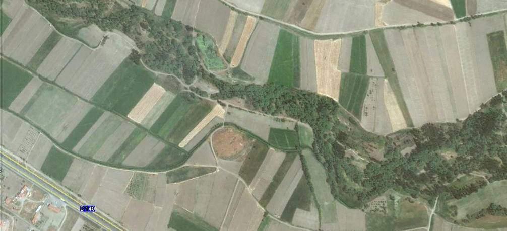 Fotoğraf 4: Çağabey Beldesi, Güneyce Mahallesi nde Bulunan Höyük Kaynak: Google Earth Eski Tunç Çağı sonrası tüm Orta Anadolu ya hakim olan ve Anadolu da ilk merkezi yönetimi (Devleti) oluşturan