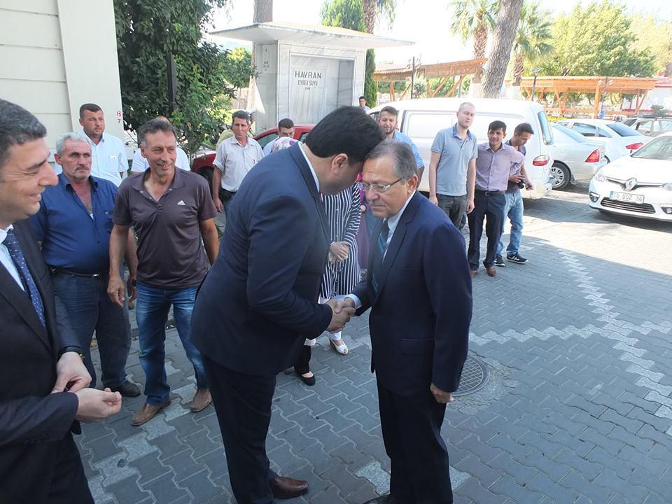 Suni yeni Futbol sahamız,yeni Ġmam Hatip lisesi,kız Meslke Lisesi,Anadolu Lisesi,Sekiz Eylül Orta Okulu,Ġmam Orta Okulu ve diğer Devlet yatırımlarını Belediye hizmetlerimiz ile perçinleģtirip