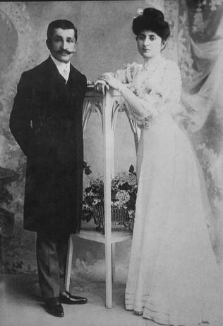 Adı bilinmeyen bir çift, Mersin, 1906 (Hishatak 1896-1930;Pictures and