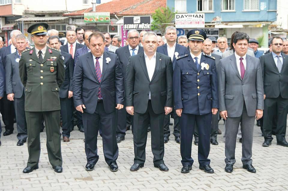 KURULUŞ YIL DÖNÜMÜNÜ KUTLADI Susurluk Ticaret Odasının 24 Mart Perşembe günü Susurluk Ticaret Odası Şerafettin Tunalı Toplantı ve Konferans Salonu nda gerçekleştirmiş olduğu dış paydaş toplantısına