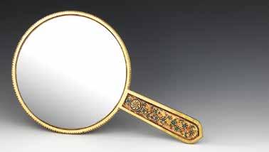 Osmanlı El Aynası / Hand Mirror El imalatı camdan, altın yaldız dekorlu el aynası. Handmade glass hand miror with gold gilding.