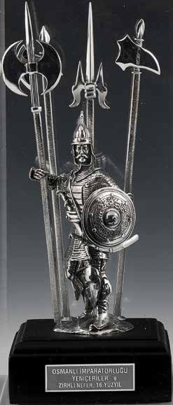 Gümüş Minyatürler Silver Miniatures Yeniçeriler Yeniçeri Ocağı, 1362 yılında I. Murat Hüdavendigar tarafından kurulmuş askeri bir sınıftır.
