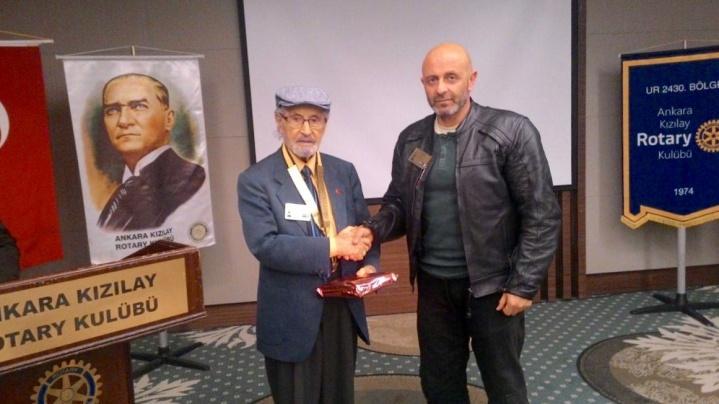 Geçen hafta Yeni Üye Kabul Törenimizde Kulübümüze ve Rotary ailemize katılan Rtn. Lütfi Sakarya ve Rtn. Turhan Yardımcı dostlarımıza aramıza tekrar hoş geldiniz diyoruz.