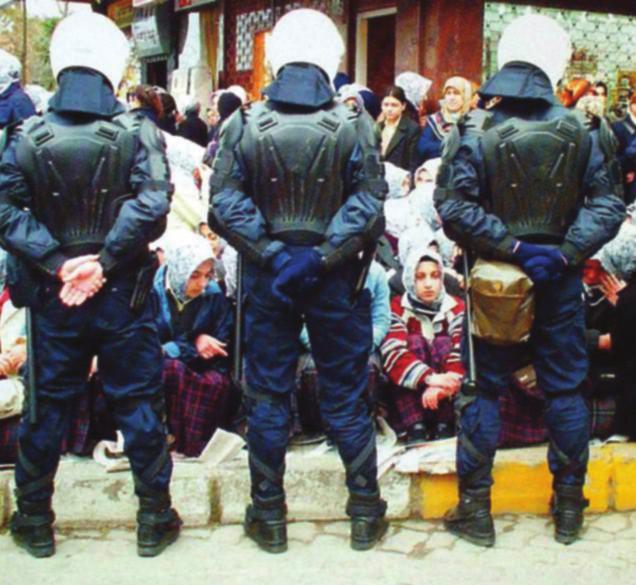 Bu güvenlik zafiyetlerinin yaşandığı düzensiz ortam, ordunun müdahalesini hazırlayan temel etkendi.