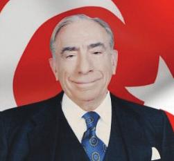 1960 da seçime gidilebilseydi müdahale olmazdı diye düşünüyorum. Meclisin seçimi yenileme yetkisini seçilecek adama bırakmak yanlıştır. Bu yetki seçilmiş cumhurbaşkanında olmalıdır.