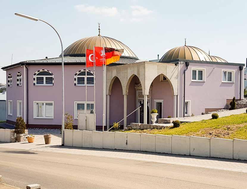 CAMİLERİMİZ UNSERE MOSCHEEN Ransbach-Baumbach DİTİB Yeni Camii Mainz - Rheinland-Pfalz Eyaleti Montabaur (Westerwald) bölgesi Ransbach- Baum bach DİTİB Yeni Camii, 2012 yılında temeli atıldı.