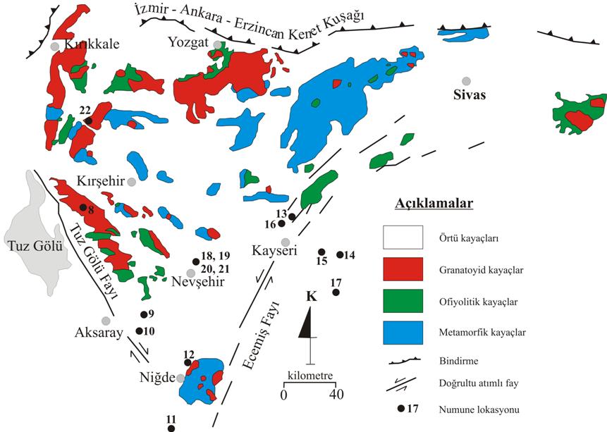 21 Tuz Gölü fayı, Ecemiş fayı ve İzmir-Ankara-Erzincan kenet kuşağı arasında kalan üçgen bölge Orta Anadolu Kristalin Kompleksi (OAKK) olarak adlandırılır (Şekil 1.15).