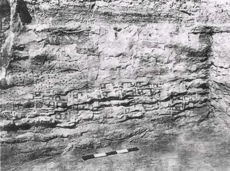 Kartografya Bölüm Şekil.: Çatalhöyük haritasının kutsal yerin duvarlarında bulunduğu günlerde çekilmiş resim [7] J.