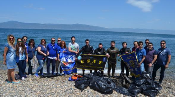 İki çocuğumuz birer parça yönetti. Ailelere enstrümanlar hakkında bilgi verildi. Neşeli, çoşkulu ve duygu yüklü bir yaşandı.