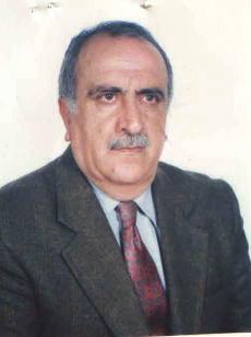 Selahattin İYEM 1948 Yılında Mardin İlinde doğdu. 1967 yılında Kepirtepe İlköğretmen Okulunu bitirdi.1978 Yılında Diyarbakır Eğitim Enstitüsü Türkçe Bölümünü bitirdi.