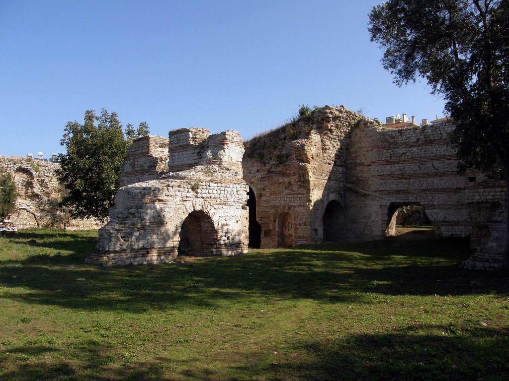 Resim 19:Balatlar Yapı Kompleksi (Sinope), (Fotoğraf: http://www.sinoprehberi.