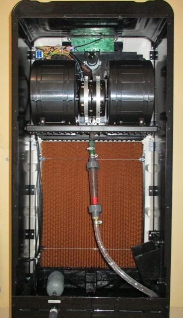 Cihaz ölçüleri (genişlik x derinlik x yükseklik) 48 x 31 x 120 cm Fan Motor Gücü 290 W (300 W max) Dolgu Sıklığı 800 m 2 /m 3 Evaporatif Soğutucu Hacmi 0,0174195 m 3 Evaporatif Soğutucu