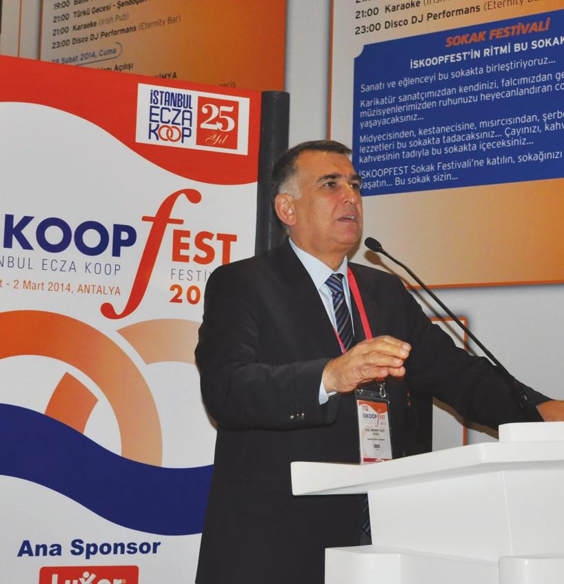 Açılış kurdelesinin kesilmesinin ardından İstanbul Ecza Koop Yöneticileri, etkinlik alanındaki stantları ziyaret edip katılımcı firma temsilcilerine İskoopfest 2014 e hoş geldiniz dediler.