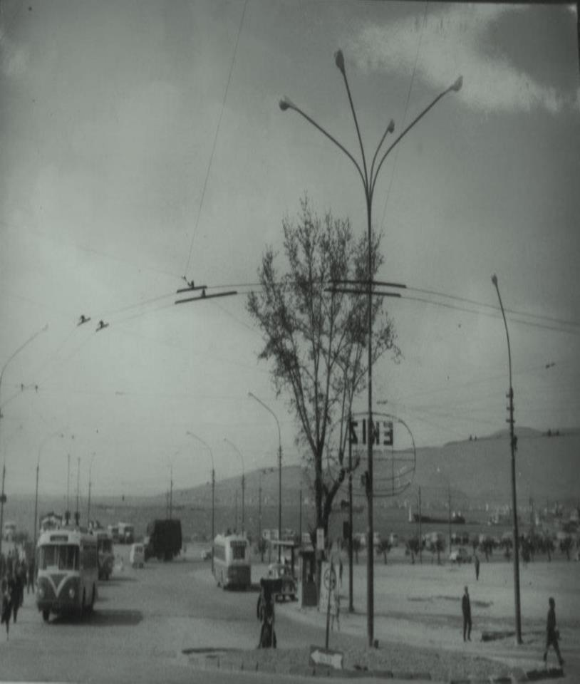 E KİZ KİMYA SANAYİ VE TİCARET A.Ş, Kökleri 1946'ya dayanan, dedeleri Hüsnü Ekiz tarafından 1979 yılında İzmir de kurulan günümüzde Muhittin Ekiz in Yönetim Kurulu Başkanlığında, 3.