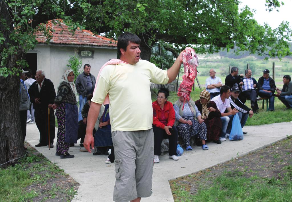 kitabından bir bölümünü okudu. Bir çok eseri Bulgarcaya çevrilen yazar ve şair Özdemir İnce de, Bulgaristan ile ilgili anılarını anlattı.