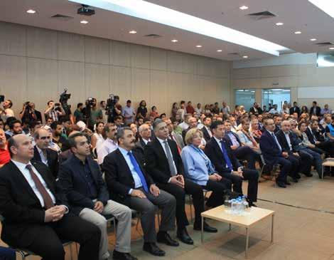 Referanduma Doğru Irak ın ve Türkmenlerin Geleceği Konferansı Konferansta temel olarak Irak ve Suriye Türkmenlerinin ilişkisi, Yapılması öngörülen referandumun Türkmen bölgelerine etkisi, Tek taraflı