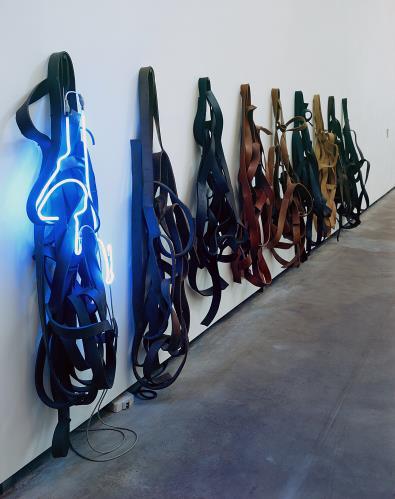 Kılıç Ateş, S. (2017). Baskıresimleri ile Minimalist Bir Sanatçı: Richard Serra. idil, 6 (36), s.2311-2323. Resim 4. Richard Serra, Kemerler, 1966-67. Resim 5.