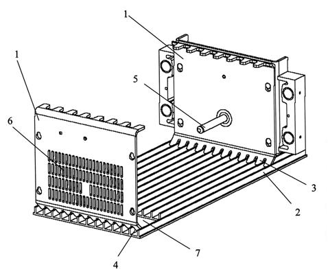 SI - PATENTI Patenti (A) B65D 1/00 osi. Gibanje vsake osi posebej je izvedeno preko lastnega pogona, ki je pritrjeno v vsakem zglobu strukture trupa (torza) in krmiljeno preko računalnika.