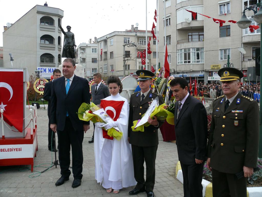 etkinliklerle kutlandı.