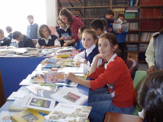 Derinli!in Karanlıklarından Nasıl Çıkılır? Yazmak bir "eyleri anlatmak gerçekten gelmiyordu aklıma. Belki eskiden kendi kendimi anlatabilm