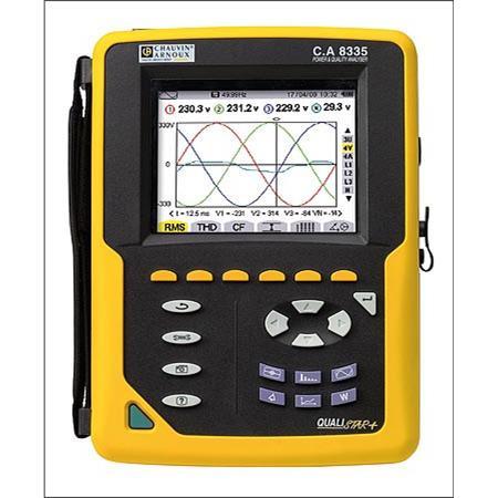 5 7. SAYISAL UYGULAMA 7. Giriş Bu bölümde örek olarak icelee bir elektrik eerji sistemi tüketicisii, filtreli kompazasyo sistemi ile tesis edilmesi durumuda, sistemi davraışı icelemiştir.