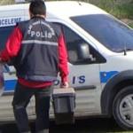 Polisin evde yaptığı incelemelerde, emekli astsubayın aracının, cep telefonu, cüzdanı ve ruhsatlı silahlarının olmadığı