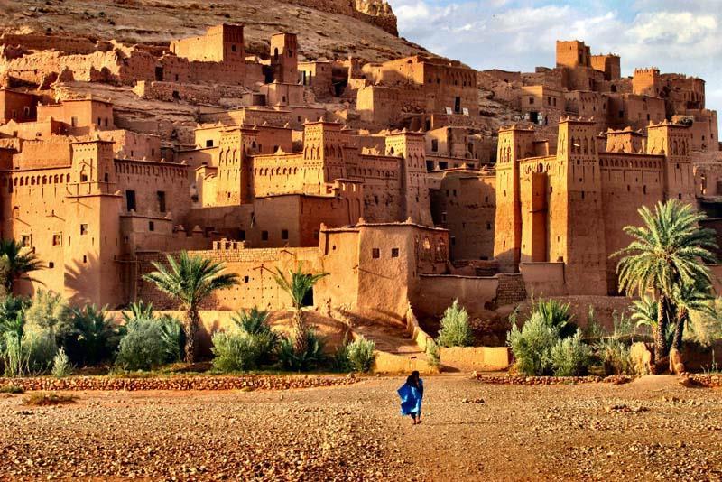 5.Gün 05 Mayıs 2017 Cuma : Marakeş Ait Ben Haddou Ouarzazate Kahvaltı sonrası otelimizden ayrılıyoruz. Büyük şehirlerin ardından sizleri bambaşka bir coğrafyaya götüreceğiz.