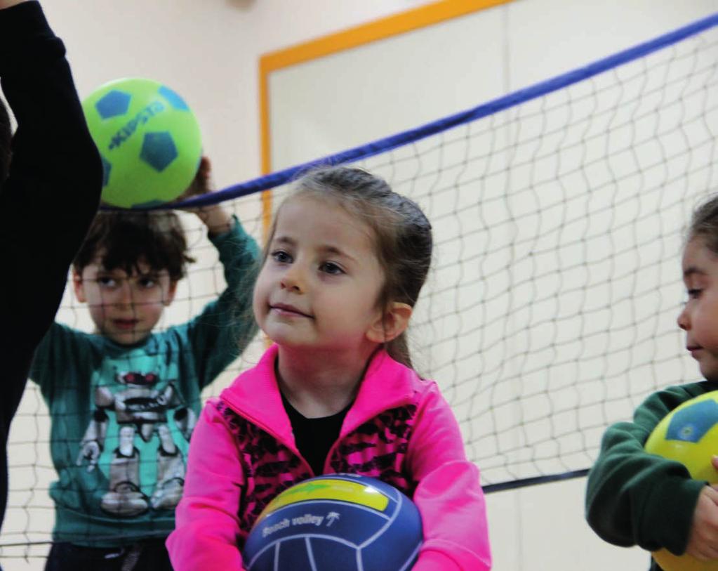 Voleybol Voleybol çocukların denge, koordinasyon ve kas gelişimleri desteklemesi açısından çok önemlidir.