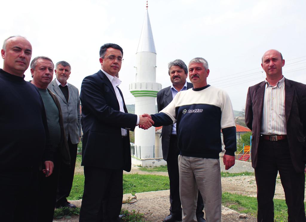 Başkan Hasan Azis yeni seçilen muhtarı ilk tebrikleyenlerden oldu GERB (Bulgaristan ın Avrupa Gelişimi İçin Vatandaşlar) Partisi adayı Ahmet Yusuf.