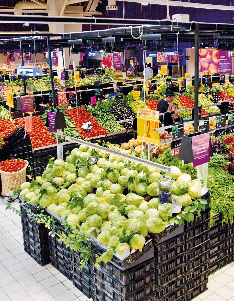 CarrefourSA 2012 Faaliyet Raporu 32 33 Tarladan Sofralara CarrefourSA nın lezzet ve kaliteyi, fiyat avantajıyla birleştiren taze gıda markası Doğa Tat