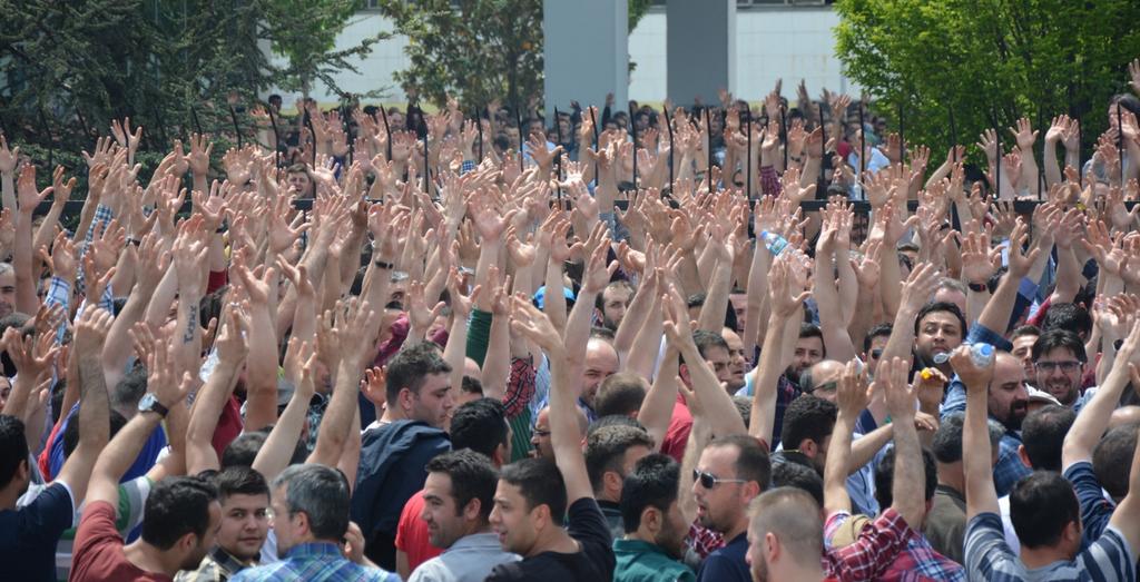 Metal işçisinin önündeki tehlikeler ve fırsatlar 2015 senesinde Türk Metal in işçilere danışmadan, fabrikaların patronlarıyla 3 senelik sözleşme imzalamaya kalkışmış olması ve düşük zam oranları