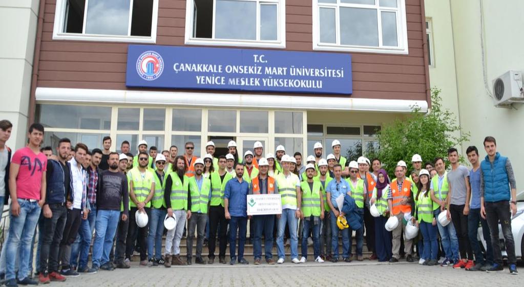 olmak üzere Mahkeme yazı işleri müdürü, zabıt kâtibi, icra müdürü ve