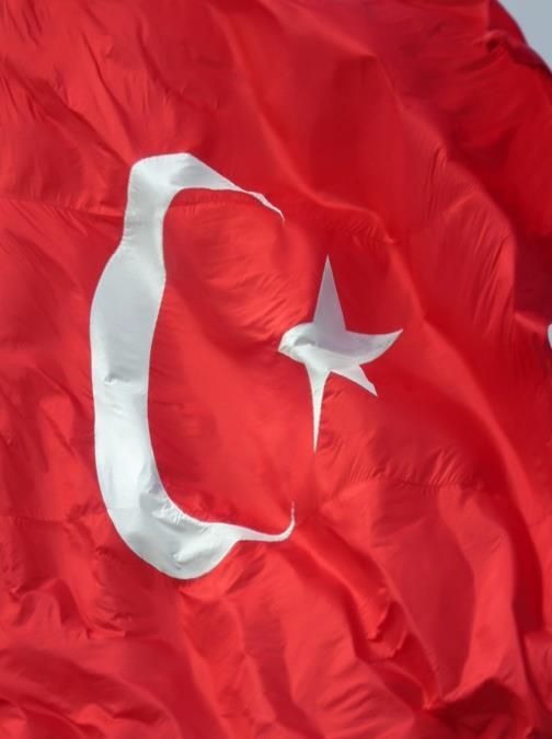 9 TEKERLEMELERİMİZ ŞİİRLERİMİZ Fış fış kayıkçı Kayıkçının küreği Hop hop eder yüreği Akşama fincan böreği Sabaha bayram çöreği TEKERLEMELERİMİZ Çıt çıt yedim çekirdeği, İğne