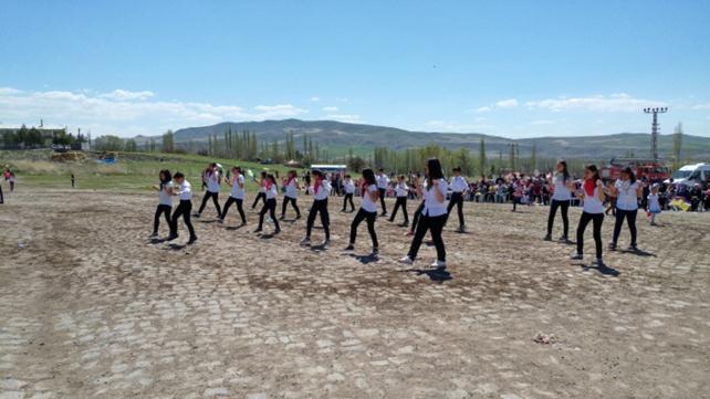 NEVRUZ ŞENLİĞİMİZ Baharın gelişini müjdeleyen