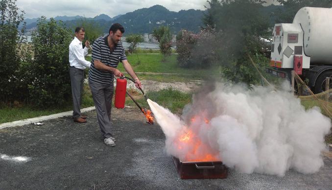 oluşturulan müdahale ekiplerinin itfaiye teşkilatı yetişinceye kadar yangına ilk müdahaleyi