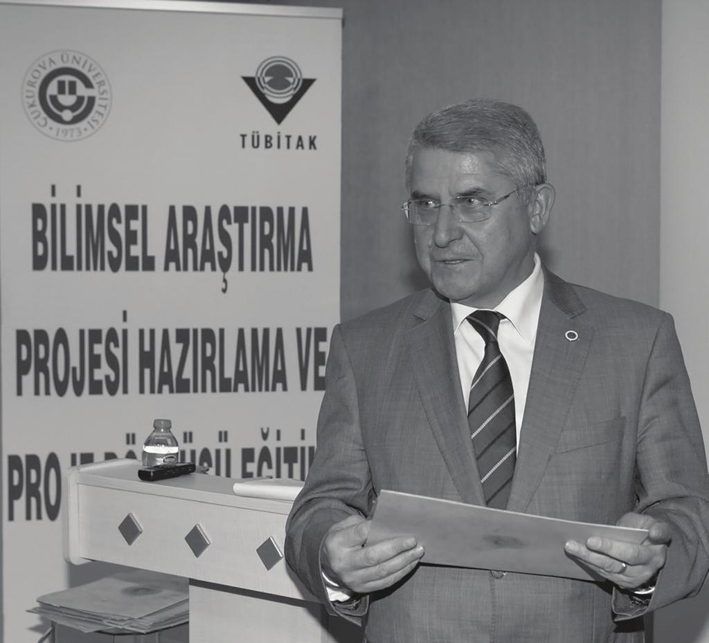 Hasan Fenercioğlu nun katıldığı sertifika töreninde açılış konuşmasını gerçekleştiren Prof. Dr.