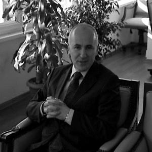 16 Şubat 2011 Sayfa 4 Türkiye'nin Sofya Büyükelçisi İsmail Aramaz, Edirne'de çeşitli temaslarda bulundu Temaslarına Edirne Valisi Gökhan Sözer i makamında ziyaret ederek başlayan Büyükelçi Aramaz,