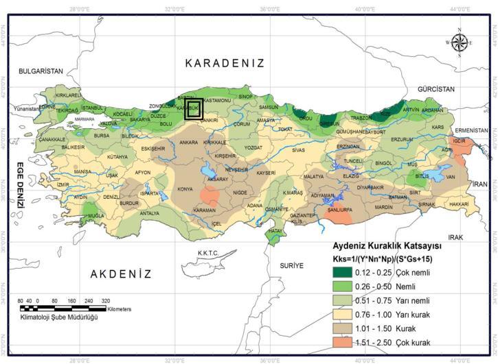 Ocak Şubat Mart Nisan Mayıs Haziran Temmuz Ağustos Eylül Ekim Kasım Aralık 8 Çizelge 2.1. 1960-2012 yıllarına ait Karabük ili iklim verileri (http://www.mgm.gov.tr).