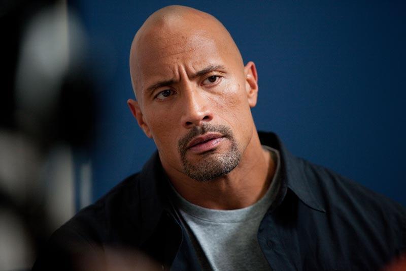 SİNOPSİS Snitch (Muhbir), Ric Roman Waugh yönetmenliğinde aksiyon, macera ve dramın iç içe geçtiği sürükleyici bir film İşadamı John Matthews (Dwayne Johnson - Scorpion King), 18 yaşındaki oğlu Jason