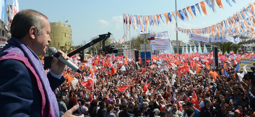 Son çeteyi de tasfiye edeceğiz Mart 17, 2014-4:07:00 AK Parti Genel Başkanı ve Başbakan Recep Tayyip Erdoğan, en son çetenin paralel yapı olduğunu belirterek, "Bu çeteyi de bitireceğiz.