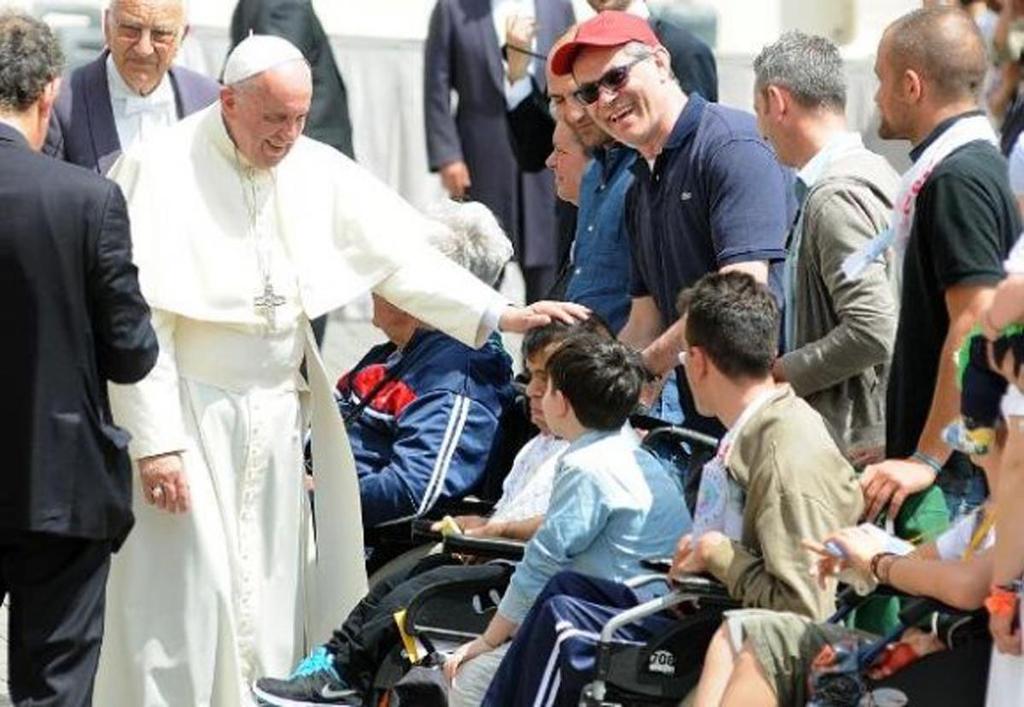 PAPA 1.FRANCİS İN KUDÜS ZİYARETİ Bojidar Çipof 3 Haziran 2014 Hıristiyanlığın Katolik ve Ortodoks mezhepleri arasında, bu mezheplerin ortaya çıkışından itibaren bir ayrışma ve kavga görülmektedir.